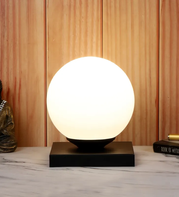 Togo Milla Table Lamp